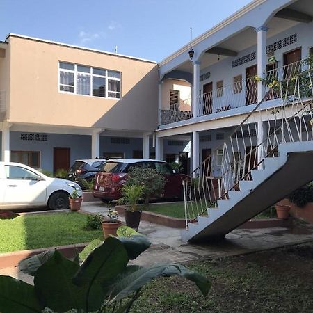 Hotel Izala San Pedro Pochutla Екстер'єр фото