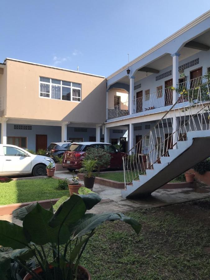 Hotel Izala San Pedro Pochutla Екстер'єр фото